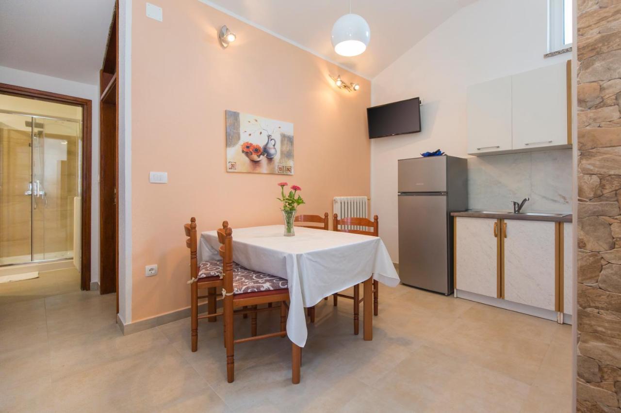 Apartman Ana لابين المظهر الخارجي الصورة